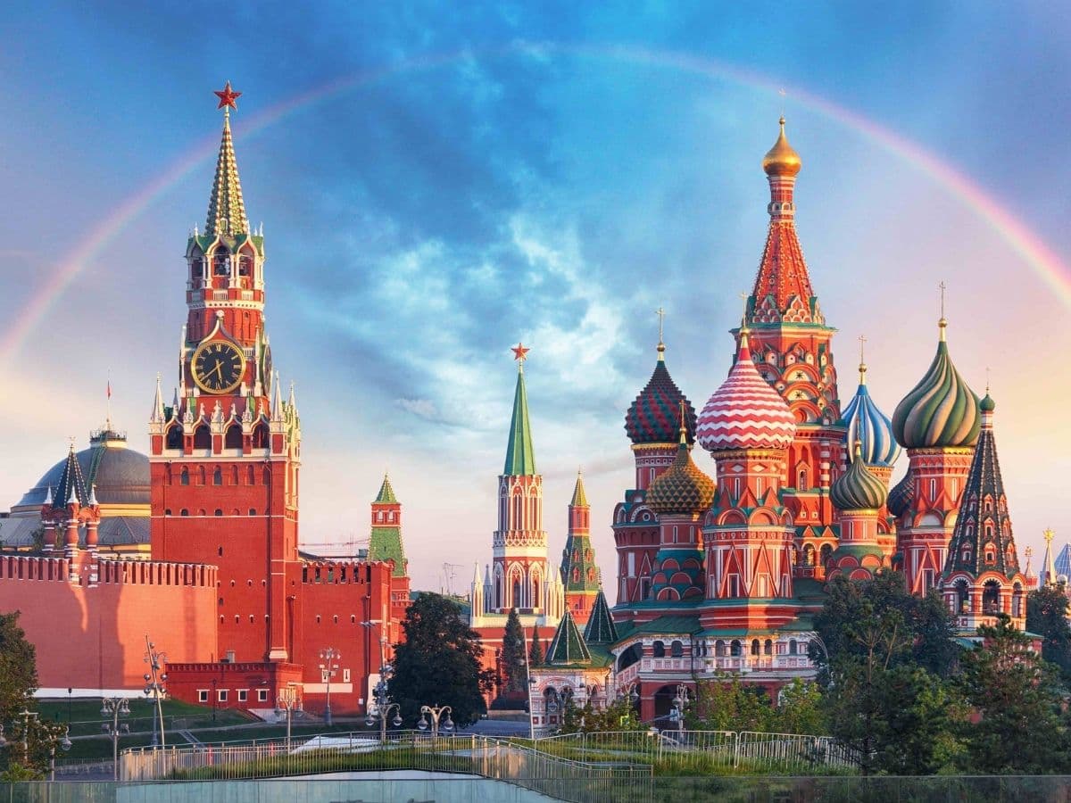 MOSKOVA PETERSBURG