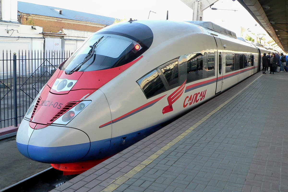SAPSAN HIZLI TRENİ İLE MOSKOVA PETERSBURG