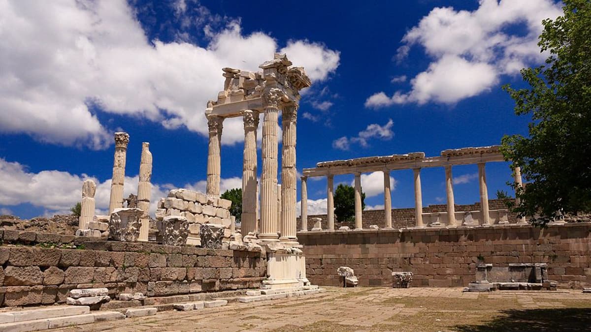Antik Pergamon Krallığı'nın İzinde Bergama Ve Çevre Yerleşimler