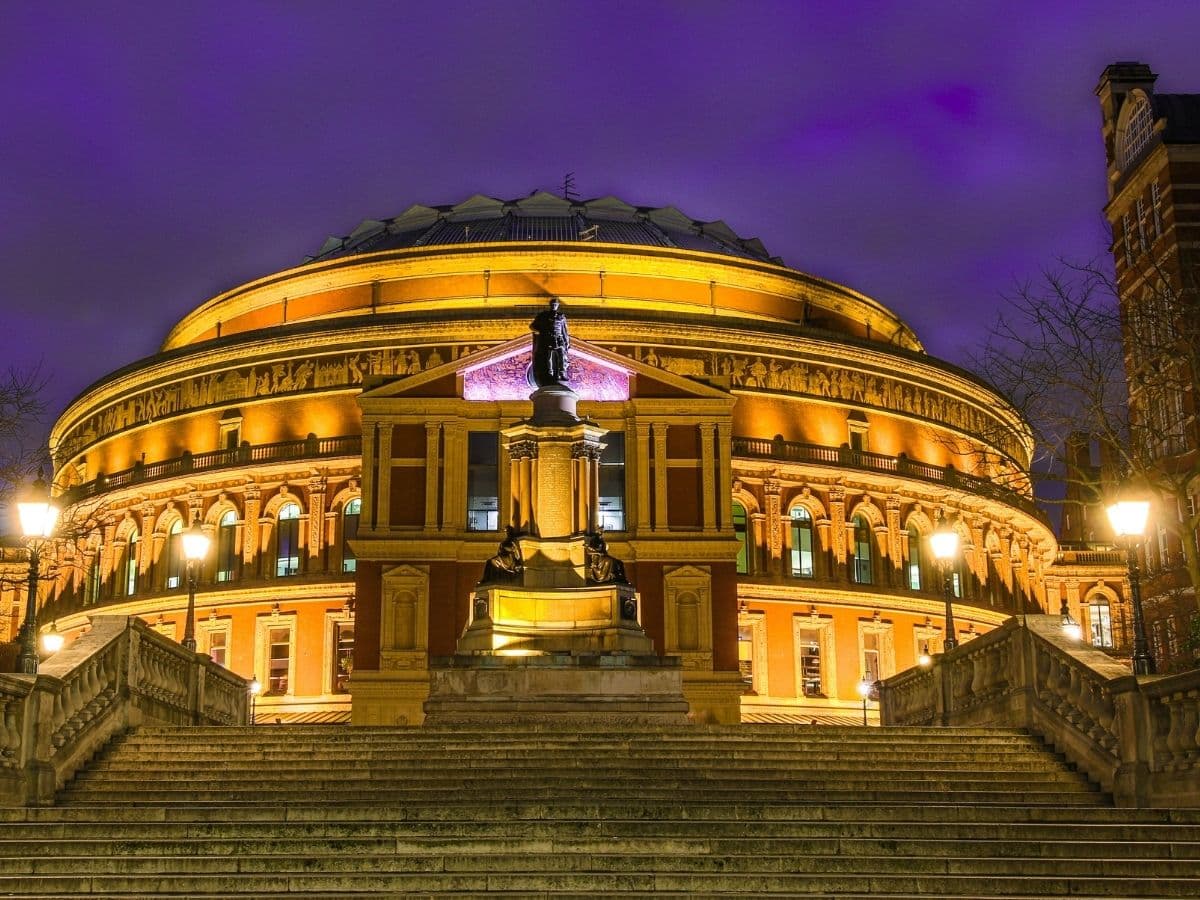 LONDRA'DA MÜZİK VE SANAT - KUTUP YILDIZI - 5